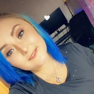 Meet your Posher, Lacey